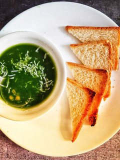 A picture of Spinach & corn soup.