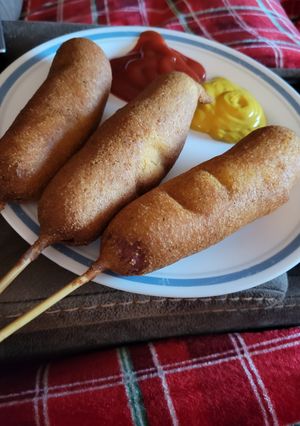 A picture of Corndogs.