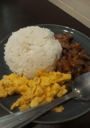 รูปของ หมูผัดไข่ขยี้ คิคิ