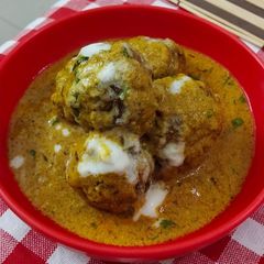 A picture of Chicken Kofta Curry.