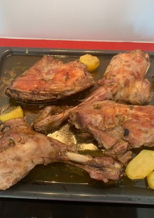 Una foto de Paletas de cordero al horno con patatas