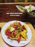 29:9:24 - Ikan terubuk masin garing goreng Cili bawang