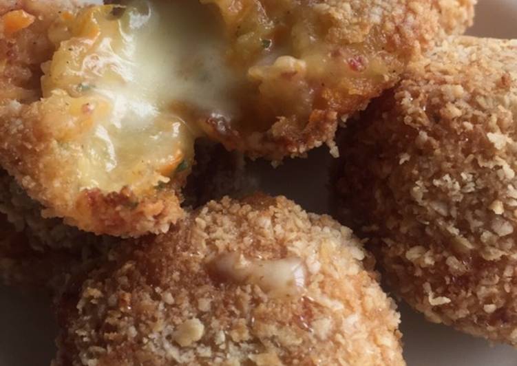 Bitterballen (Dutch Meatballs) Mozzarella