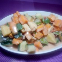 A picture of Chicken salad.