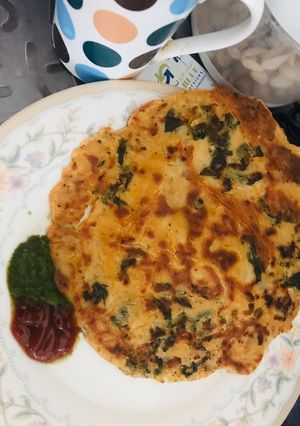 A picture of Minty Besan cheela.