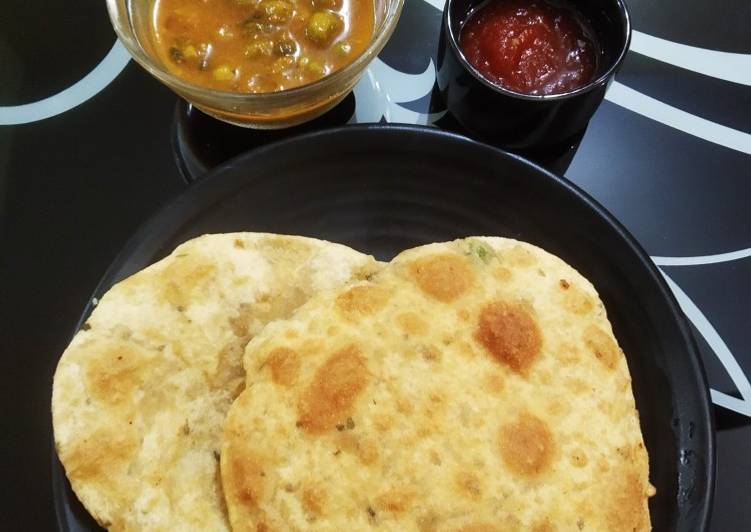 # masala aalu kachauri with matar tamatar sabji