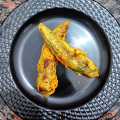 A picture of Mirchi Vada 📌.