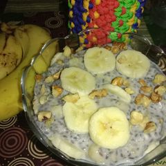 A picture of Chia seeds banana pudding.