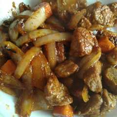 Una foto de Wok de verduras y magro de cerdo