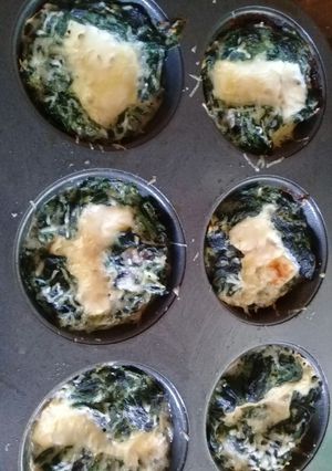 Una foto de Muffins de espinaca y queso😋