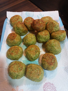 Una foto de Albóndigas de calabacín 😋