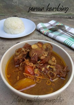 Foto resep Semur kambing #kuraskulkas #antiribet #berburucelemekemas