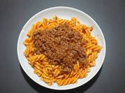 Una foto de salsa para pasta fusilli