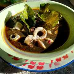 A picture of Cumi kuah hitam.