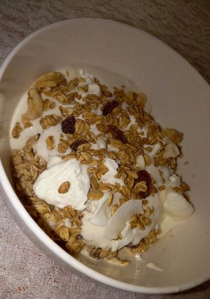 A picture of Granola.