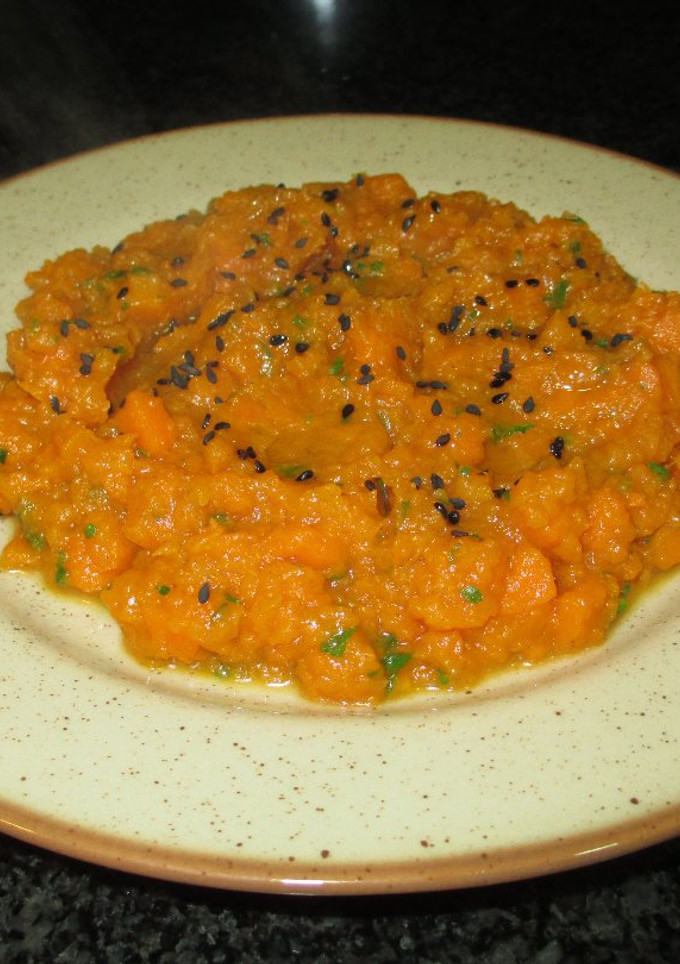 Una foto de Puré de calabaza y zanahoria veggie