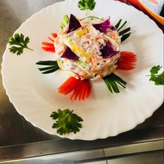 A picture of Coleslow salad.
