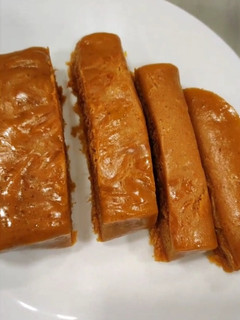 வெள்ளம் மைசூர் பாகு(Jaggery mysorepak recipe in tamil) செய்முறை முக்கிய புகைப்படம்