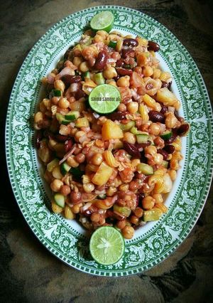 A picture of Mix beans veg chaat.