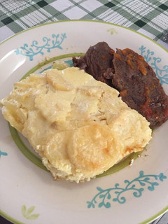 Una foto de Papas a la crema con carne mechada