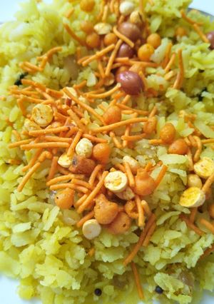 A picture of Kandha poha.