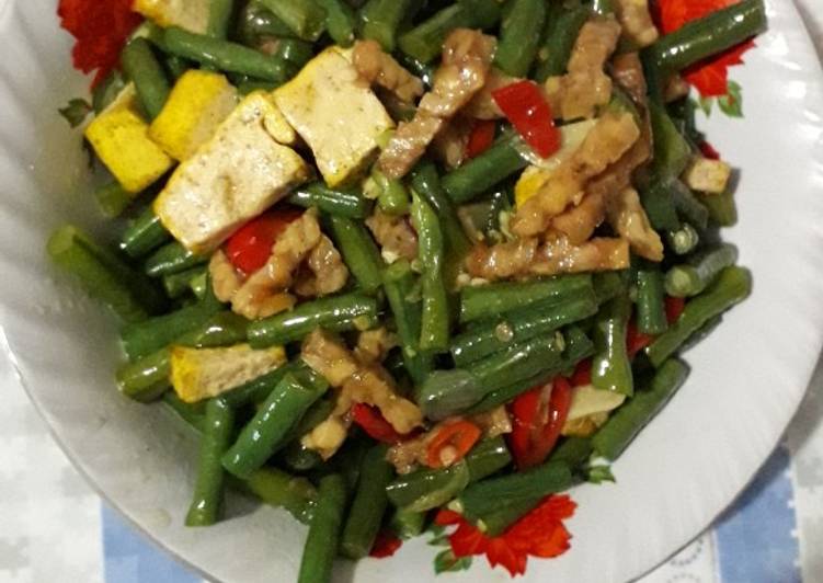 Cara termudah untuk Istimewa LezatMenu dadakan(Tumis kacang panjang tahu tempe)