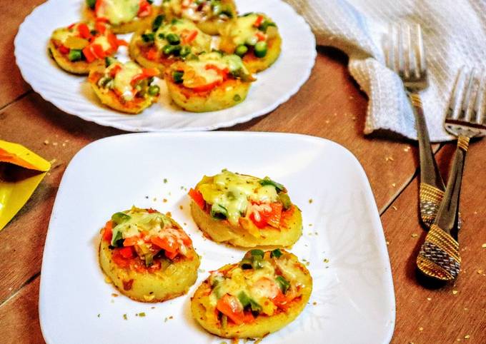 Potato pizza bites