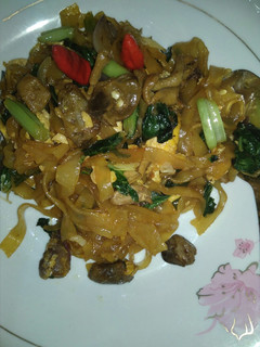 Foto resep Mie kwetiau goreng * ati ampela, usus ayam *