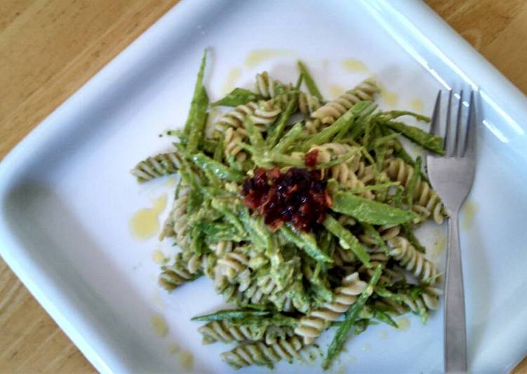 Simple Way to Prepare Tasty Avocado pesto Brown rice Fusilli