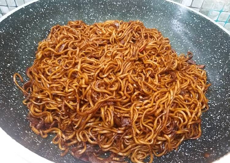 Recipe of Any-night-of-the-week Mee goreng simple