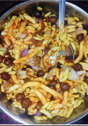 भेल पूरी रेसिपी मुख्य फोटो