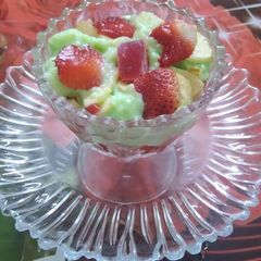 A picture of Fruit Trifle.