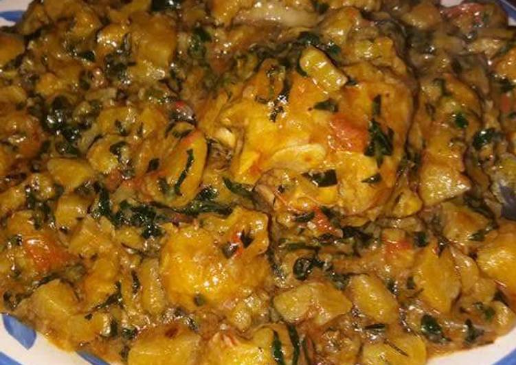 Plantain porriage with fresh tomatoes and vegetable
