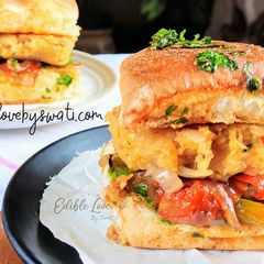 A picture of Desi Pav Bhaji sliders.