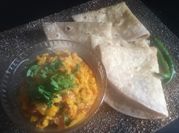A picture of roti sabzi