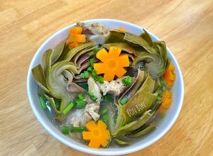 Hình của món Canh Atiso Hầm Xương & Mẹo Sơ Chế Hoa Atiso Tươi.