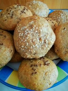 Magvas zsemle MiCsillától recept fotója