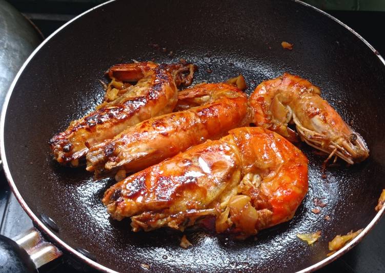 Udang galah panggang madu