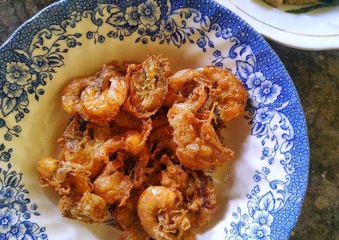 Udang goreng telur