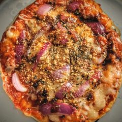 A picture of Quick Pizza with Pita bread.