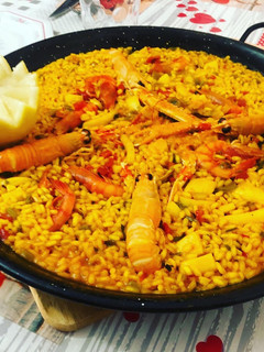 Una foto de Paella para cuatro