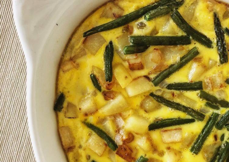 Simple Way to Make Perfect Tortilla with Potatoes and Green Beans