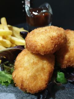 Una foto de Nuggets de pollo caseros