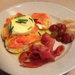 TRIPLE S EGGS BENIDICT A picture of TRIPLE S EGGS BENIDICT.
