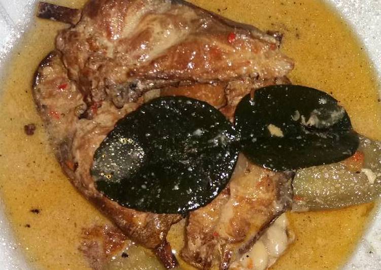 Mangut Pedas (ikan asap)