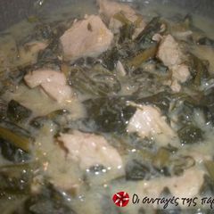 A picture of Chicken fricassee with lettuce.