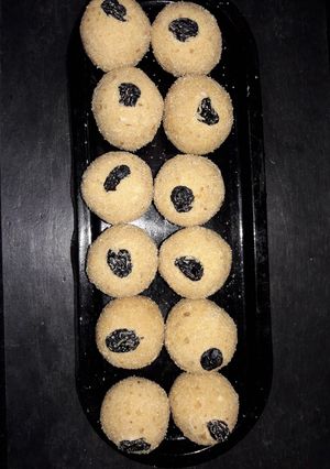 तांदळाचे लाडू (tandlache ladoo recipe in marathi) रेसिपी चे मुख्य फोटो 