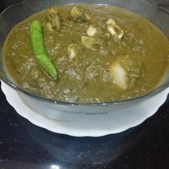 A picture of Potato & Spinach Curry.