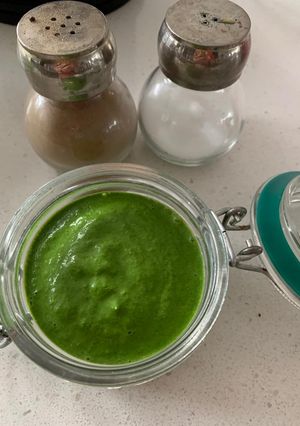 લીલી ચટણી (Green Chutney Recipe In Gujarati) રેસીપી મુખ્ય ફોટો