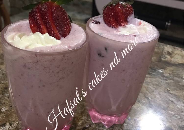 Steps to Make Any-night-of-the-week Strawberry milkshake